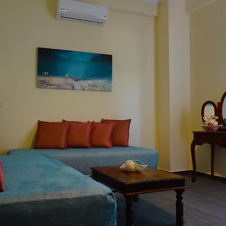 Sissy אגיוס גיורגיוס פגון