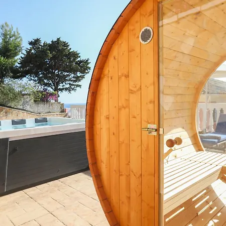 Sissy Apartament Agios Georgios Pagon