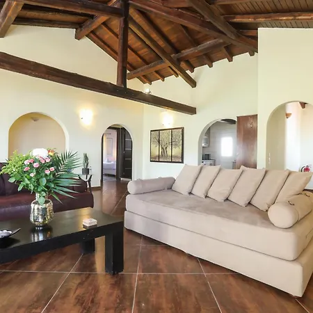 Sissy Apartment Agios Georgios Pagon