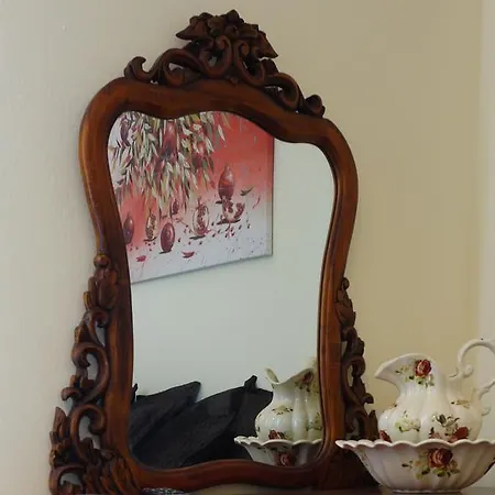 Sissy Agios Georgios Pagon