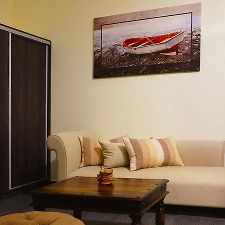 Sissy Apartamento Agios Georgios Pagon